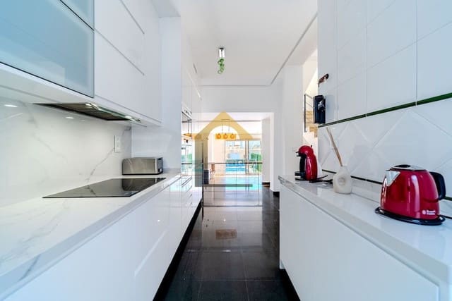 3 soveværelse Byhus til salg i Aguamarina, Orihuela med swimmingpool garage - € 450.000 (Ref: 9906787)