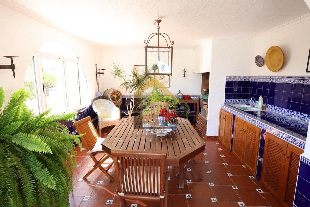 5 sovrum Villa till salu i Elche / Elx med garage - 539 000 € (Ref: 9906788)