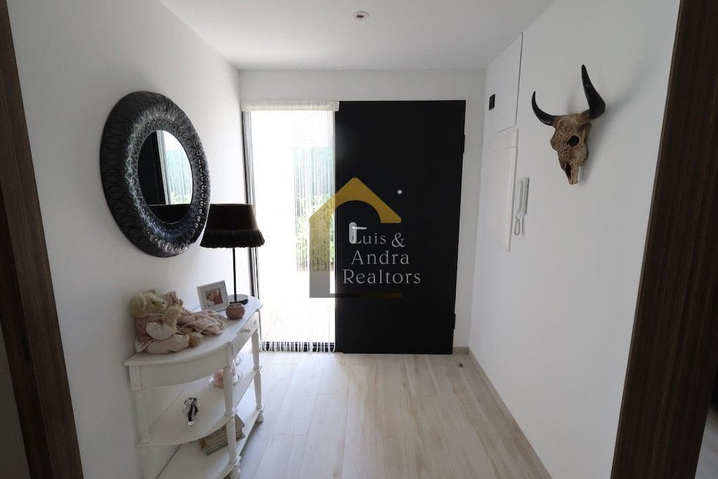 Chalet de 3 habitaciones en Algorfa en venta con piscina - 549.000 € (Ref: 9906789)