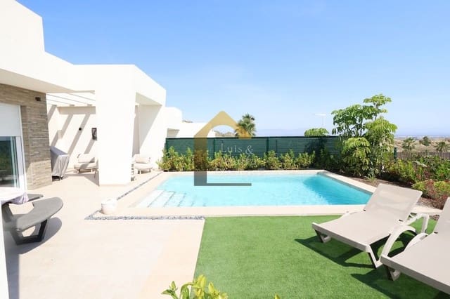 Chalet de 3 habitaciones en Algorfa en venta con piscina - 549.000 € (Ref: 9906789)