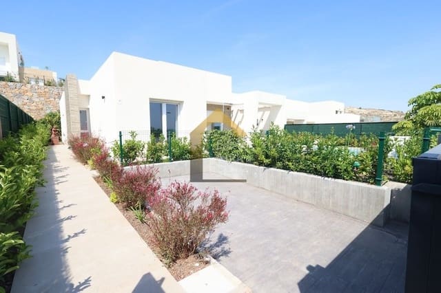 Chalet de 3 habitaciones en Algorfa en venta con piscina - 549.000 € (Ref: 9906789)