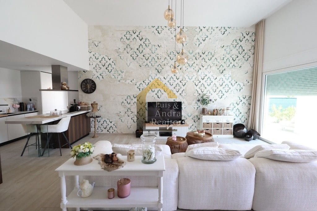 Chalet de 3 habitaciones en Algorfa en venta con piscina - 549.000 € (Ref: 9906789)