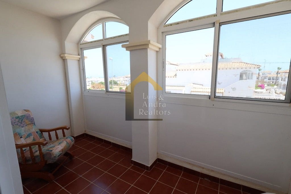2 slaapkamer Huis te koop in Orihuela Costa met zwembad garage - € 214.000 (Ref: 9906790)