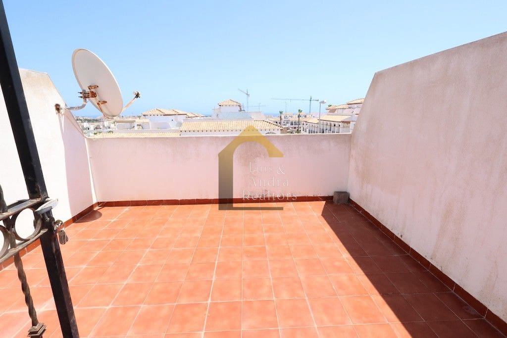 2 slaapkamer Huis te koop in Orihuela Costa met zwembad garage - € 214.000 (Ref: 9906790)