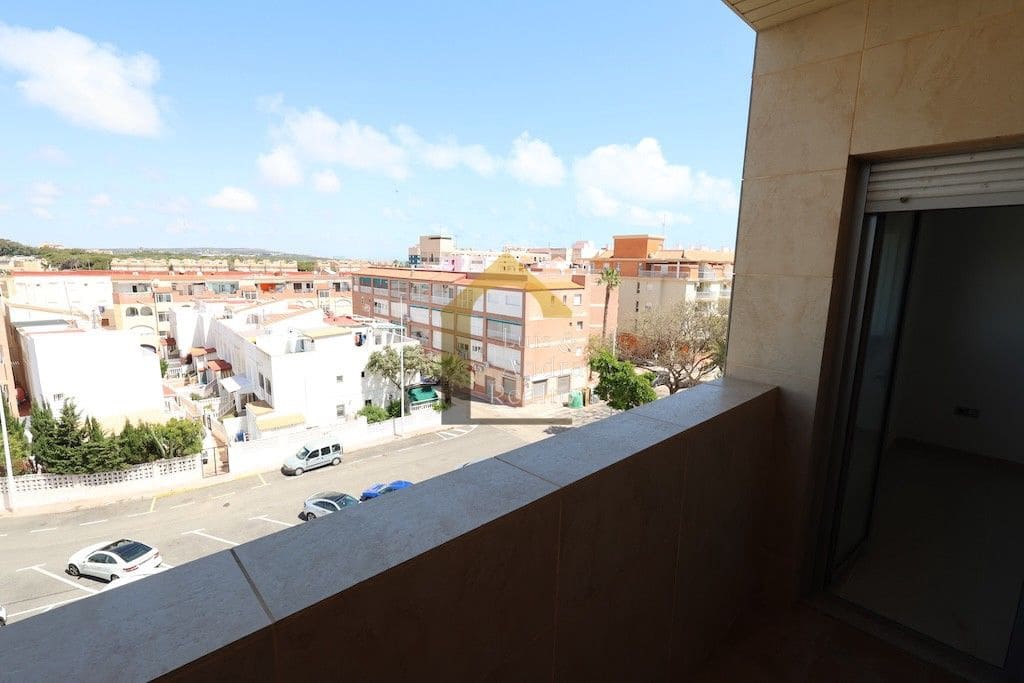 3 soveværelse Lejlighed til salg i Torrevieja - € 220.000 (Ref: 9906791)