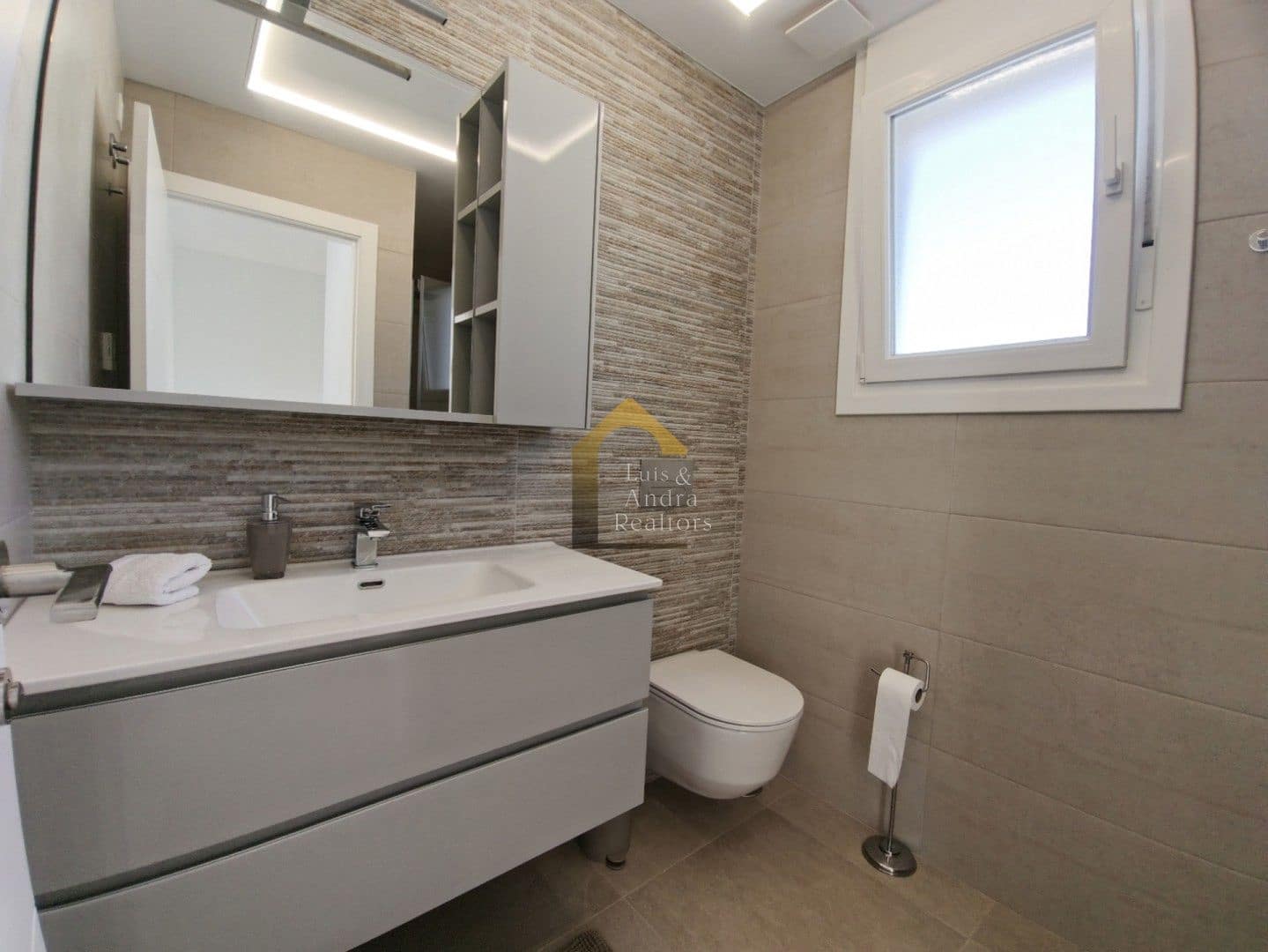 Chalet de 3 habitaciones en San Pedro del Pinatar en venta con piscina garaje - 412.000 € (Ref: 9921586)
