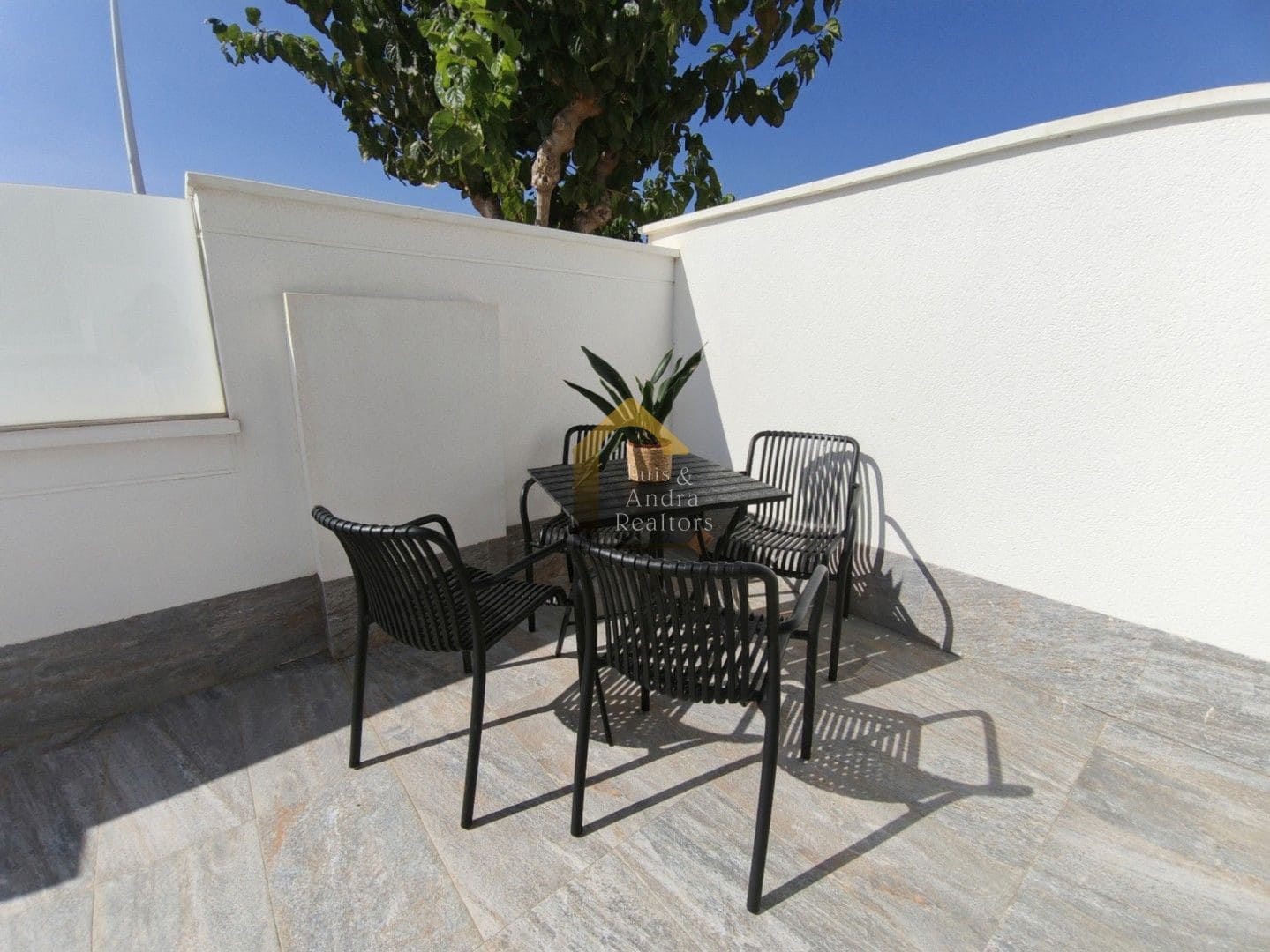 Chalet de 3 habitaciones en San Pedro del Pinatar en venta con piscina garaje - 412.000 € (Ref: 9921586)