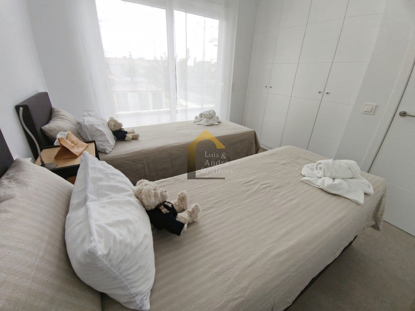 Chalet de 3 habitaciones en San Pedro del Pinatar en venta con piscina garaje - 412.000 € (Ref: 9921586)
