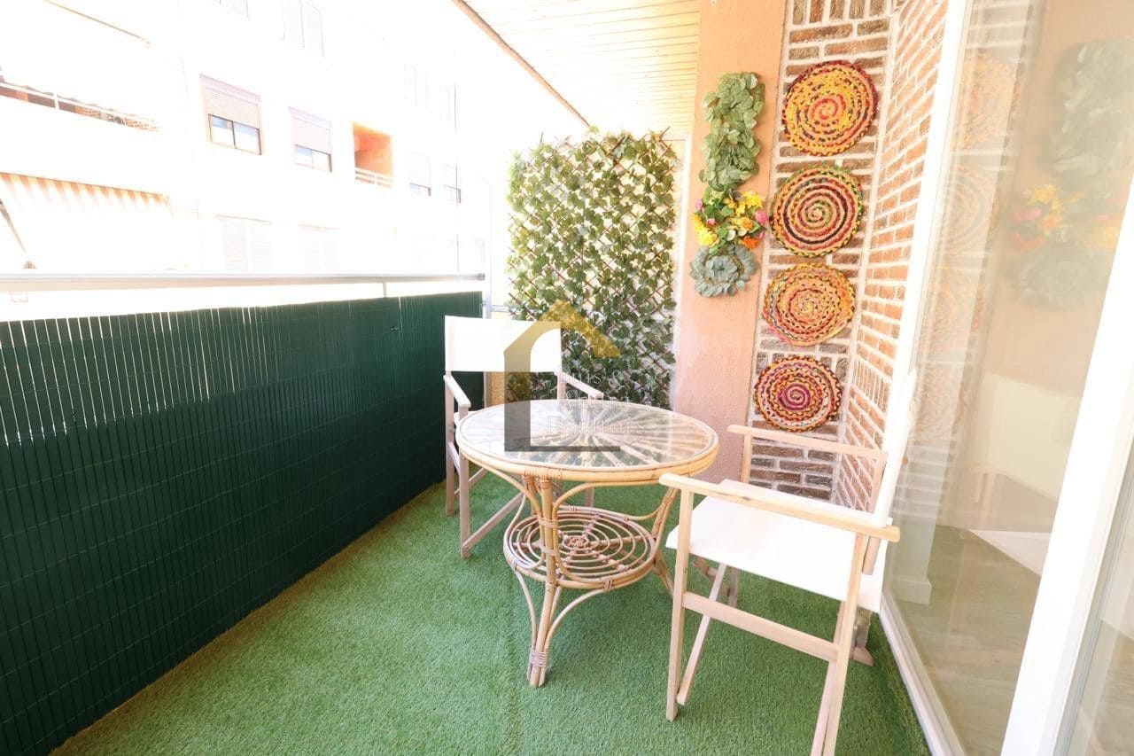 3 makuuhuone Huoneisto myytävänä paikassa Torrevieja - 230 000 € (Ref: 9953623)