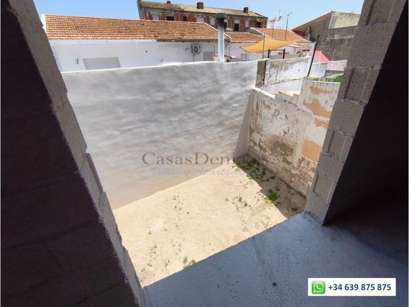 3 bedroom Townhouse for sale in Beniarbeig - € 192,000 (Ref: 10165531)