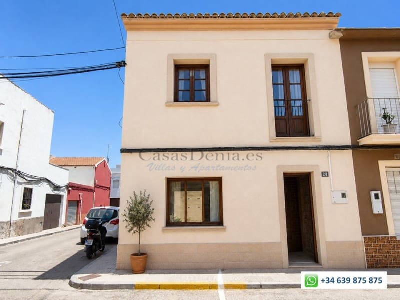 3 bedroom Townhouse for sale in Beniarbeig - € 192,000 (Ref: 10165531)