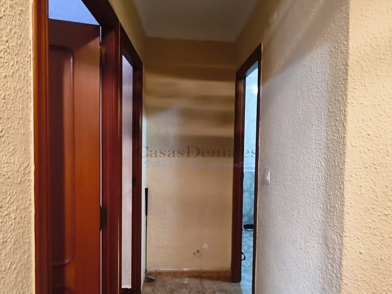 4 makuuhuone Omakotitalo myytävänä paikassa Denia mukana 
autotalli - 709 000 € (Ref: 10165532)