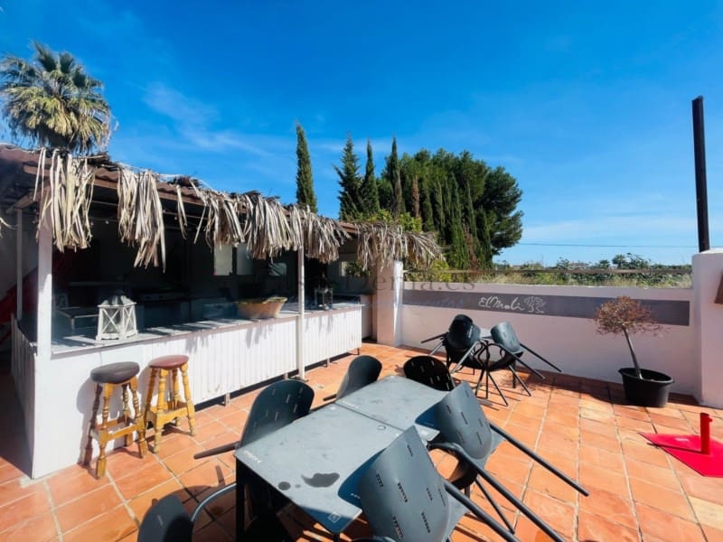 Chalet de 6 habitaciones en Dénia en venta con garaje - 1.200.000 € (Ref: 10165534)
