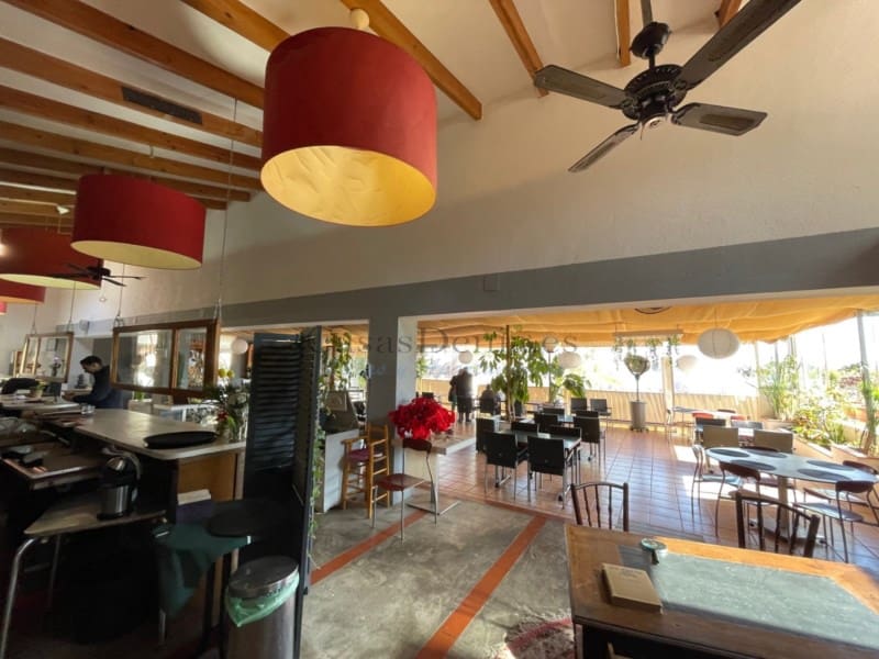 Chalet de 6 habitaciones en Dénia en venta con garaje - 1.200.000 € (Ref: 10165534)