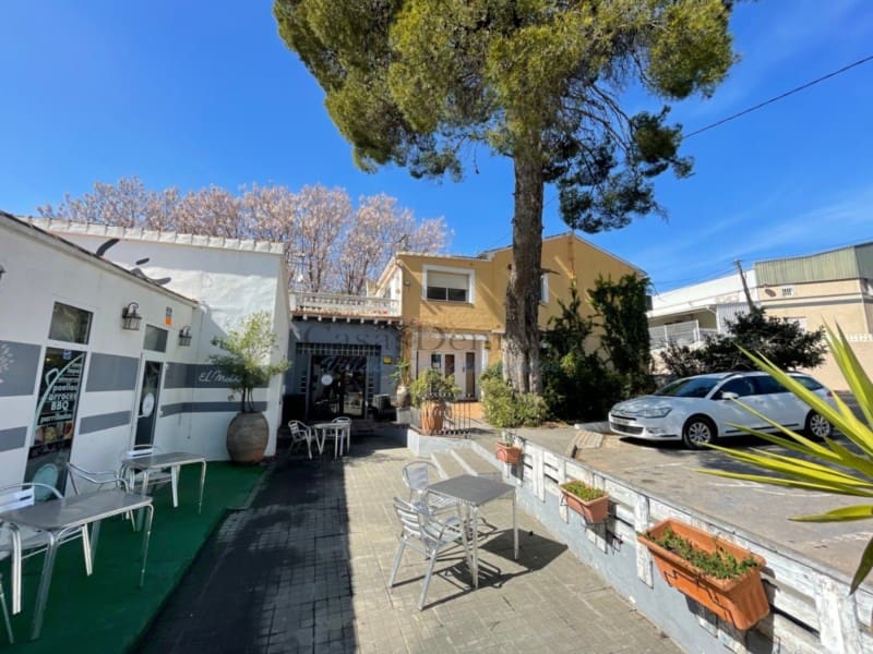 Chalet de 6 habitaciones en Dénia en venta con garaje - 1.200.000 € (Ref: 10165534)