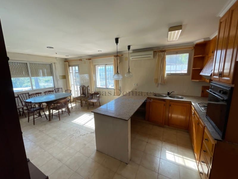 Chalet de 6 habitaciones en Dénia en venta con garaje - 1.200.000 € (Ref: 10165534)