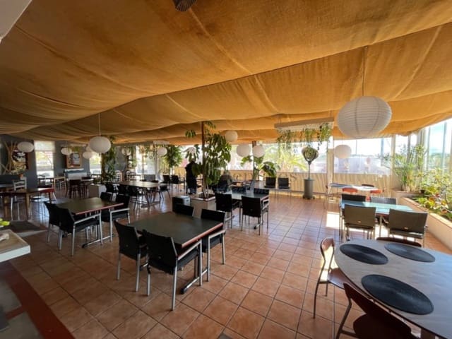 Chalet de 6 habitaciones en La Pedrera - Vessanes, Dénia en venta con garaje - 1.200.000 € (Ref: 10165534)