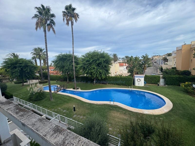 2 slaapkamer Appartement te koop in Denia met zwembad - € 295.000 (Ref: 10165535)