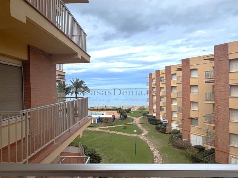 Apartamento de 2 habitaciones en Dénia en venta con piscina - 320.000 € (Ref: 10165536)