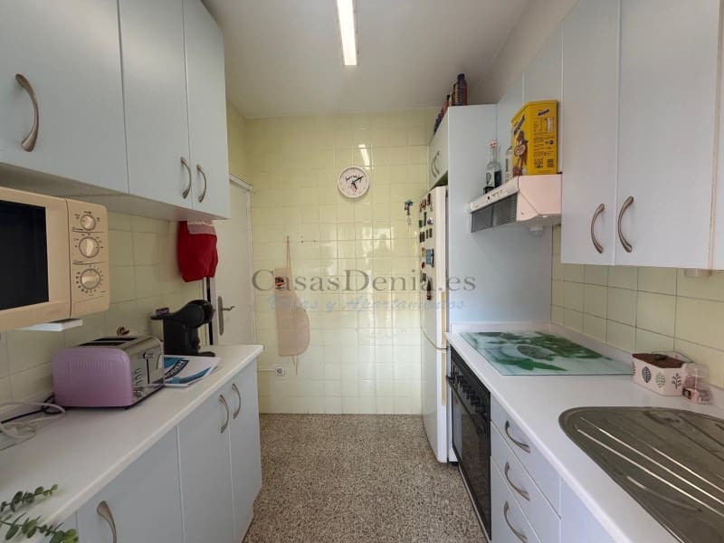 Apartamento de 2 habitaciones en Dénia en venta con piscina - 320.000 € (Ref: 10165536)