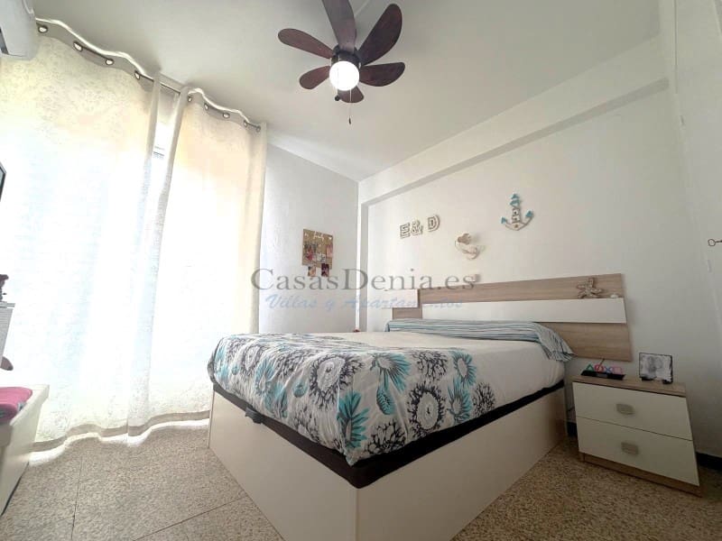 Apartamento de 2 habitaciones en Dénia en venta con piscina - 320.000 € (Ref: 10165536)