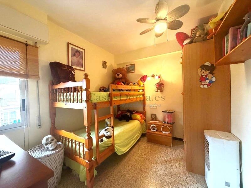 Apartamento de 2 habitaciones en Dénia en venta con piscina - 320.000 € (Ref: 10165536)