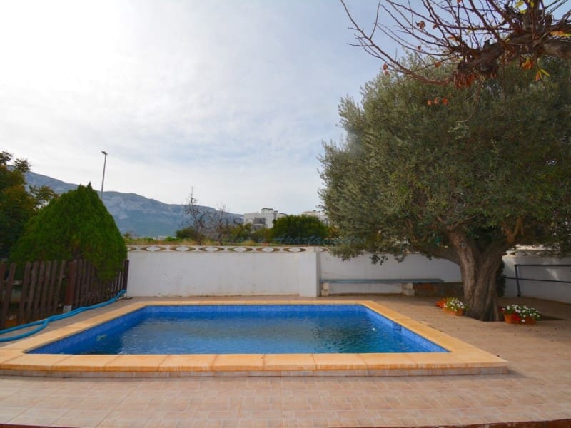 4 soveværelse Villa til salg i Denia med swimmingpool garage - € 960.000 (Ref: 10165538)