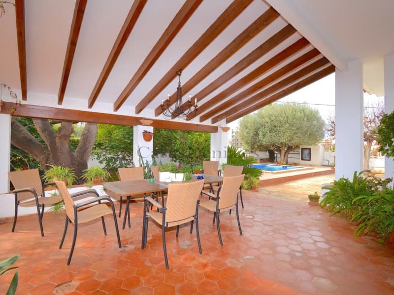 4 soveværelse Villa til salg i Denia med swimmingpool garage - € 960.000 (Ref: 10165538)