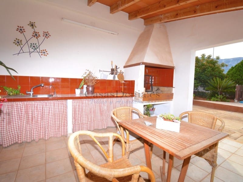 4 soveværelse Villa til salg i Denia med swimmingpool garage - € 960.000 (Ref: 10165538)