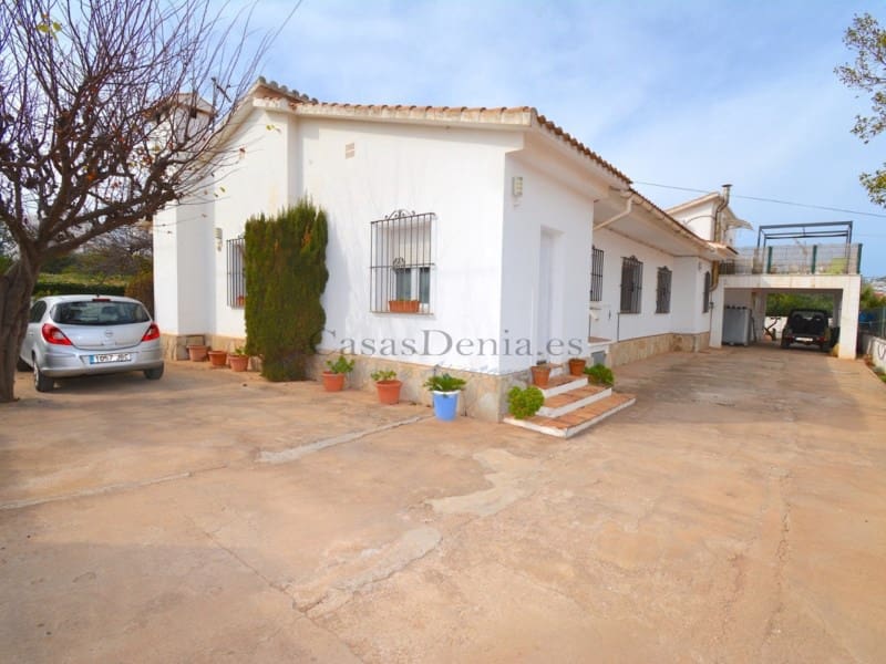 4 soveværelse Villa til salg i Denia med swimmingpool garage - € 960.000 (Ref: 10165538)
