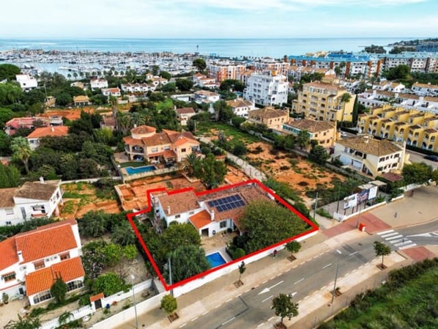 4 soveværelse Villa til salg i El Montgó, Dénia med swimmingpool garage - € 960.000 (Ref: 10165538)