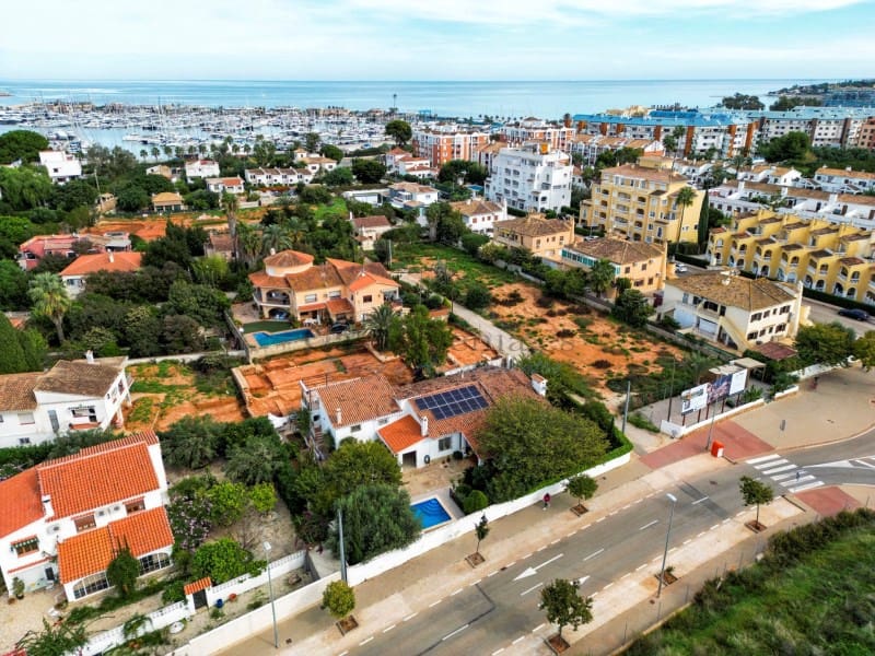 4 soveværelse Villa til salg i Denia med swimmingpool garage - € 960.000 (Ref: 10165538)