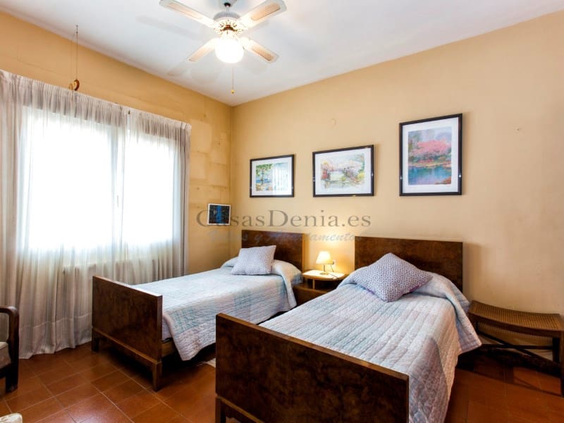 4 soveværelse Villa til salg i Denia med swimmingpool garage - € 960.000 (Ref: 10165538)