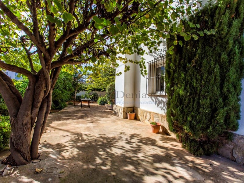 4 soveværelse Villa til salg i Denia med swimmingpool garage - € 960.000 (Ref: 10165538)