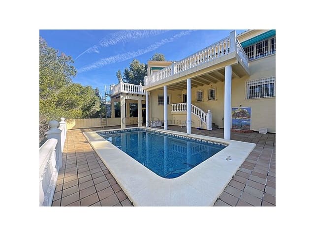 Chalet de 4 habitaciones en La Pedrera - Vessanes, Dénia en venta con piscina garaje - 589.000 € (Ref: 10177071)