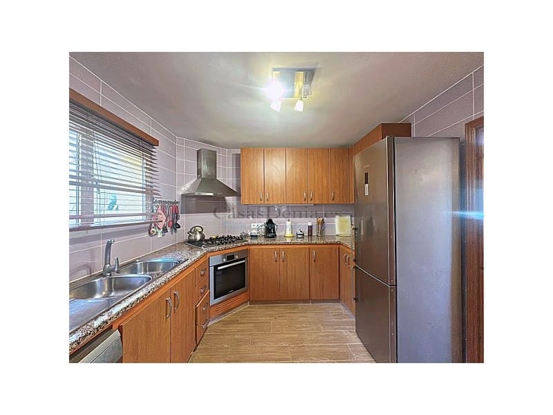Chalet de 4 habitaciones en Dénia en venta con piscina garaje - 589.000 € (Ref: 10177071)
