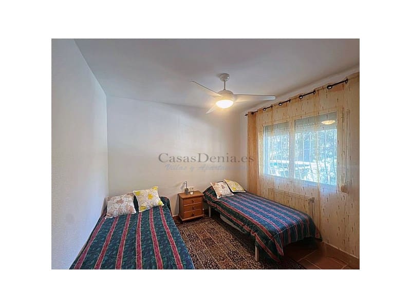 Chalet de 4 habitaciones en Dénia en venta con piscina garaje - 589.000 € (Ref: 10177071)