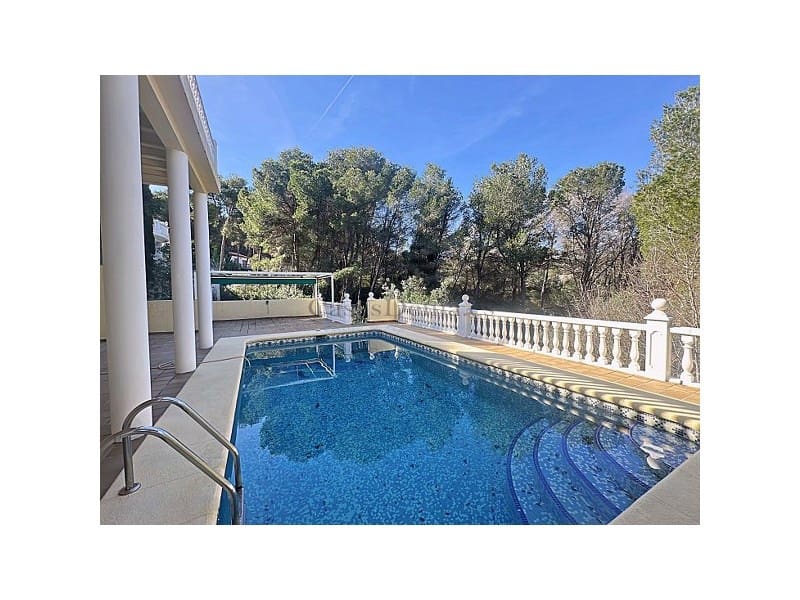 Chalet de 4 habitaciones en Dénia en venta con piscina garaje - 589.000 € (Ref: 10177071)