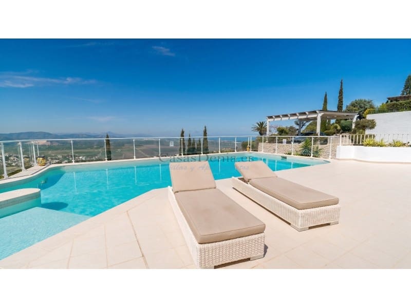 3 slaapkamer Villa te koop in Pego - € 850.000 (Ref: 10177074)