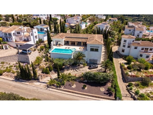 3 slaapkamer Villa te koop in Pego - € 850.000 (Ref: 10177074)