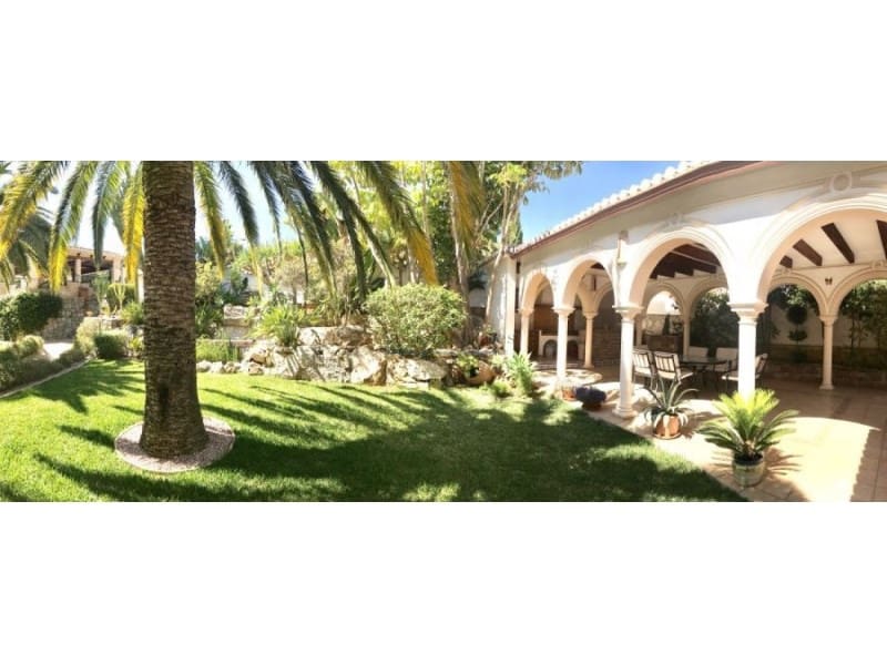 3 makuuhuone Huvila myytävänä paikassa Denia mukana uima-altaan 
autotalli - 1 490 000 € (Ref: 8091417)