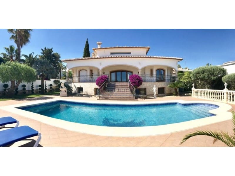 3 makuuhuone Huvila myytävänä paikassa Denia mukana uima-altaan 
autotalli - 1 490 000 € (Ref: 8091417)