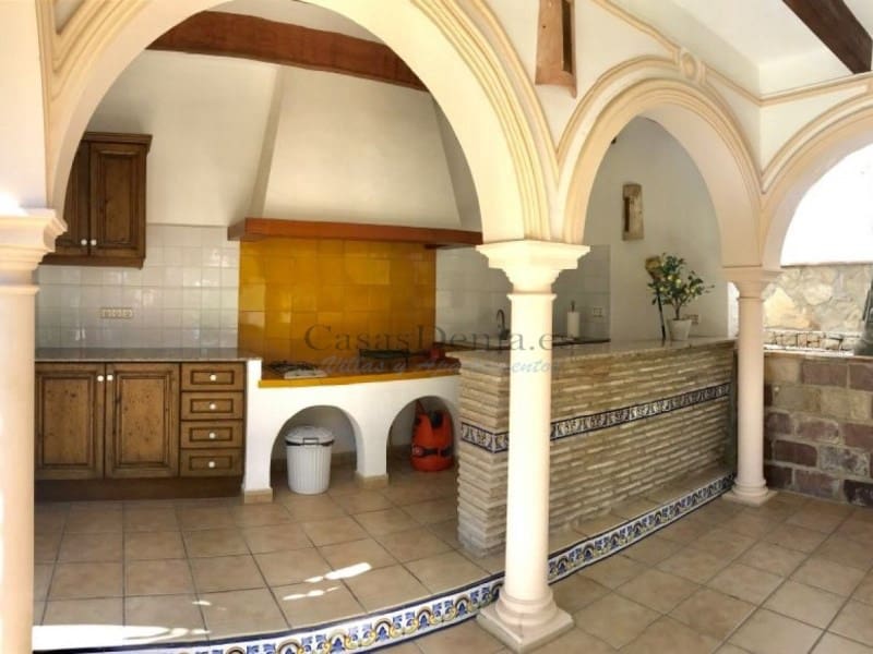 3 makuuhuone Huvila myytävänä paikassa Denia mukana uima-altaan 
autotalli - 1 490 000 € (Ref: 8091417)