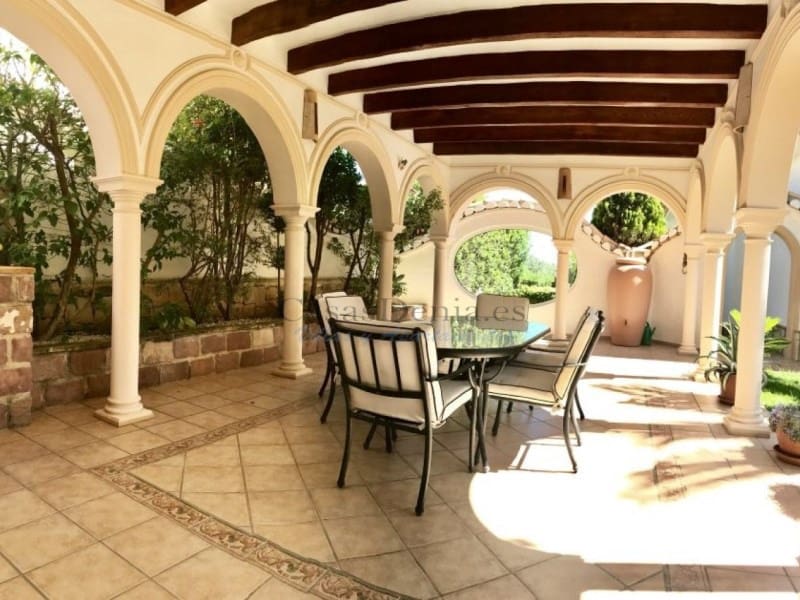 3 makuuhuone Huvila myytävänä paikassa Denia mukana uima-altaan 
autotalli - 1 490 000 € (Ref: 8091417)