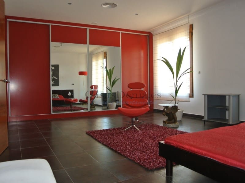 5 soverom Villa til salgs i Denia med garasje - € 1 895 000 (Ref: 8091452)