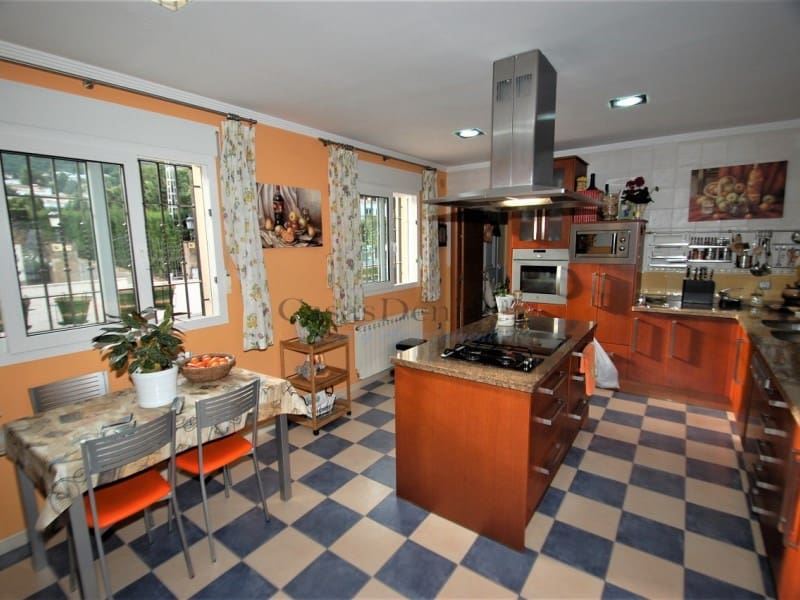 4 Zimmer Villa zu verkaufen in Denia - 950.000 € (Ref: 8091459)