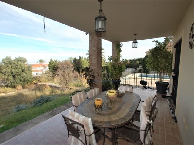 4 bedroom Villa for sale in El Montgó, Dénia - € 950,000 (Ref: 8091459)