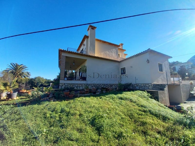 4 Zimmer Villa zu verkaufen in Denia - 950.000 € (Ref: 8091459)