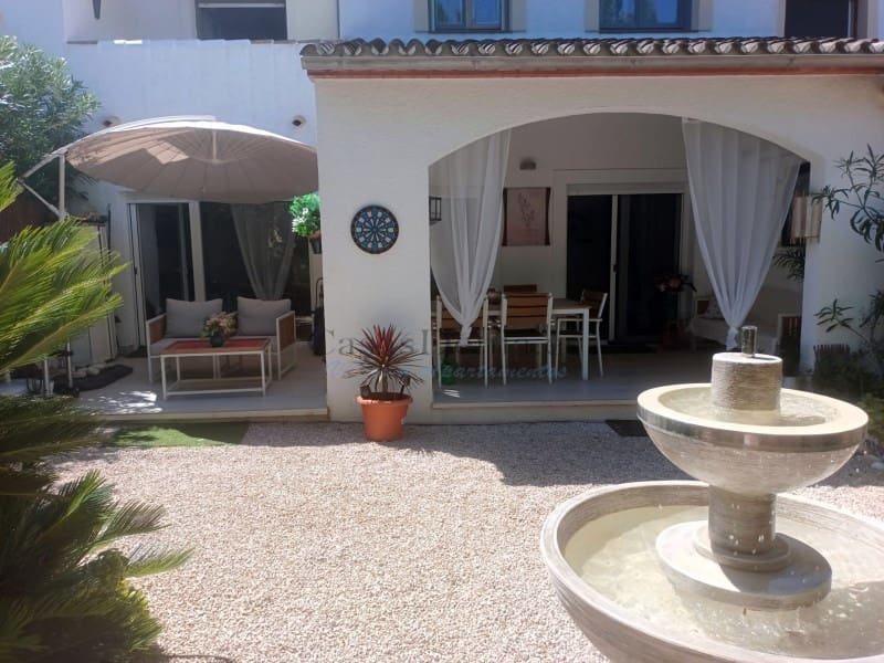 3 bedroom Townhouse for sale in Pedreguer - € 289,000 (Ref: 8091477)