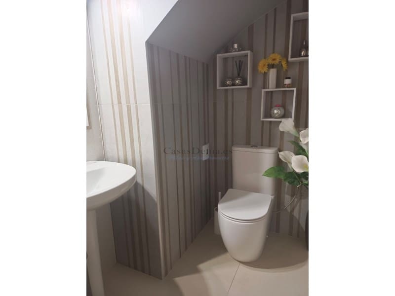 3 bedroom Townhouse for sale in Pedreguer - € 289,000 (Ref: 8091477)